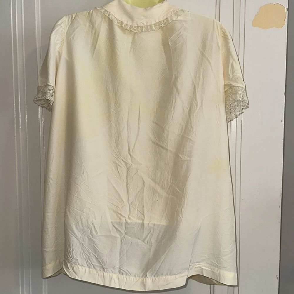 Vintage 50s/60s Barbizon Peach Lace Trim Pajama Top or Bed Jacket - Picture 5 of 10